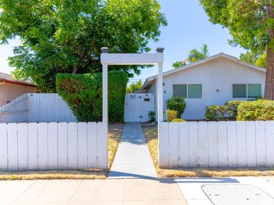 2922 E Gettysburg Ave, Fresno, CA, 93726