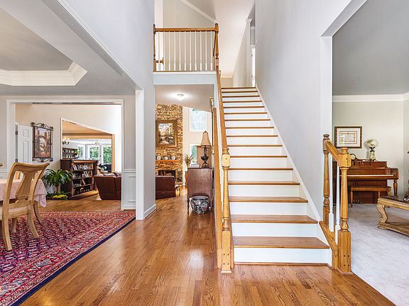 4th image of 2966 Nestle Creek Dr