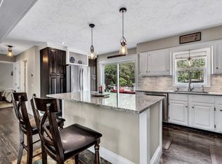 37 Coombs Ln, Mashpee, MA 02649