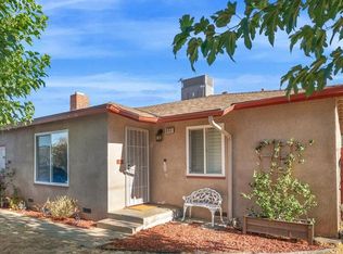 555 Twain Ave, Clovis, CA 93612