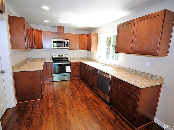 2nd image of 19711 115th Avenue Ct E