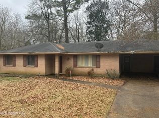 1045 Autumn St, Jackson, MS 39212