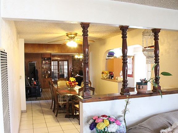 5th image of 3366 Athol St