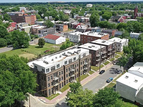 4th image of 2230 Venable St #10055
