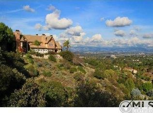 17070 Encino Verde Pl, Encino, CA 91436