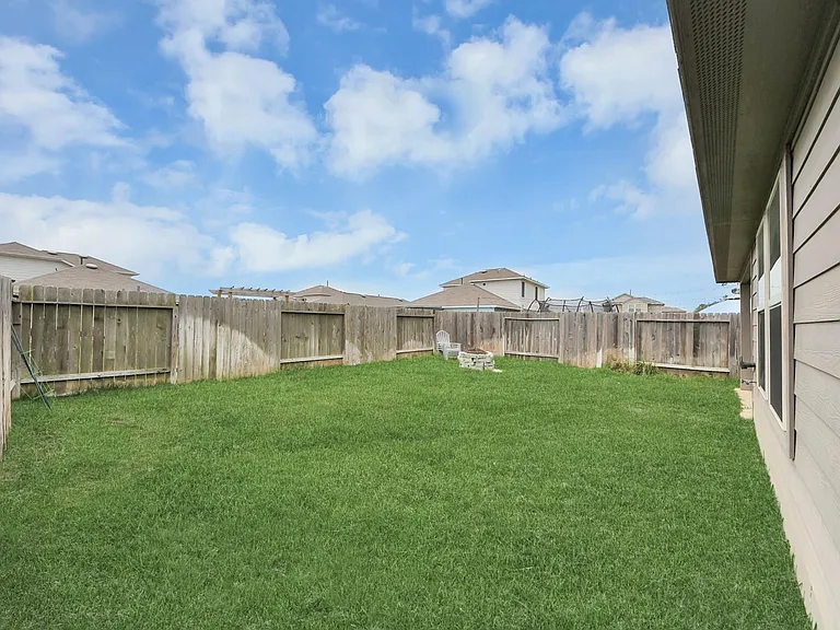 16916 Rich Pines Dr — Photo 38