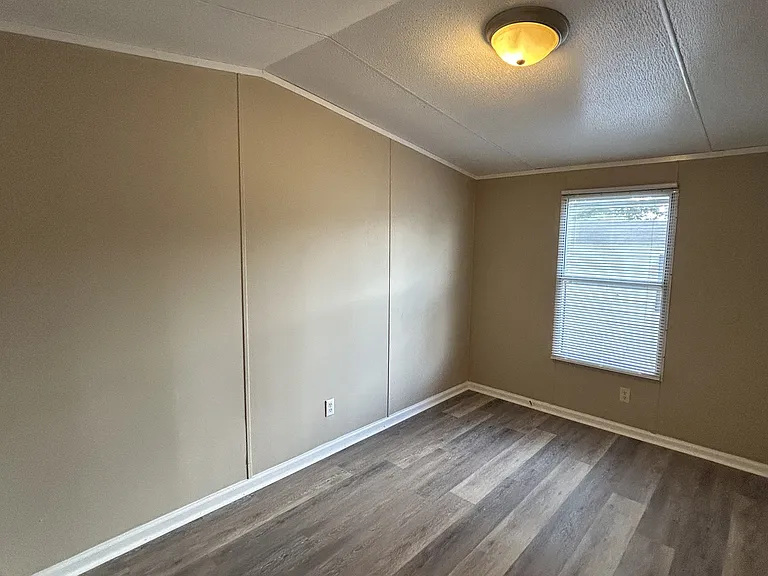210 Tyler St — Photo 13