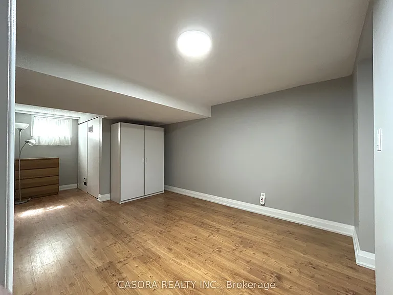 4258 Longmoor Dr #LOWER — Photo 13