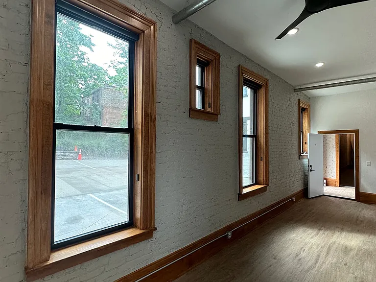 18 Mulberry St #6 — Photo 2