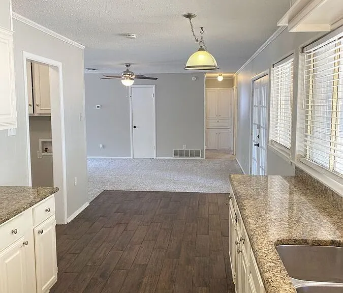 5520 Galway Ln — Photo 6