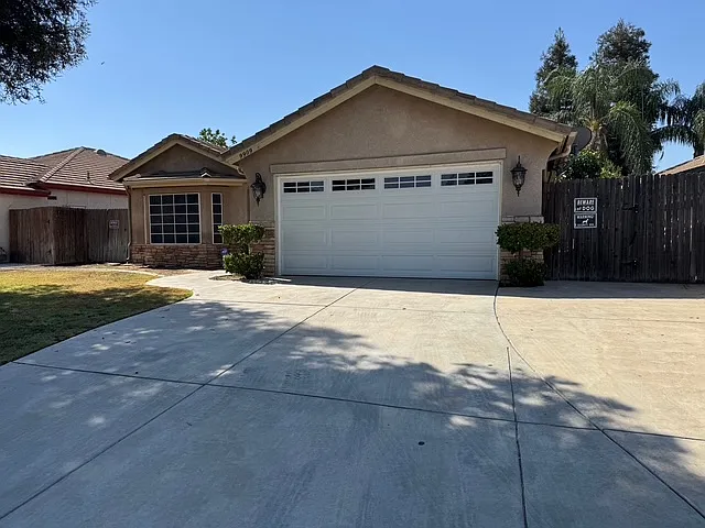 9909 Mona Lisa Ln — Photo 1