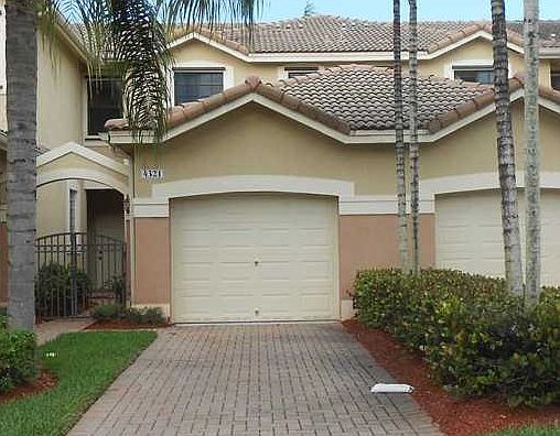 1st image of 4321 Vineyard Cir