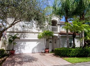 1085 Satinleaf St, Hollywood, FL 33019