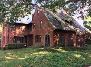 2027 Indianola Ave, Columbus, OH 43201