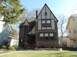 6 Essex Rd, Maplewood, NJ 07040