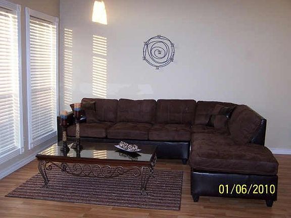 3rd image of 822 Ponselle Dr
