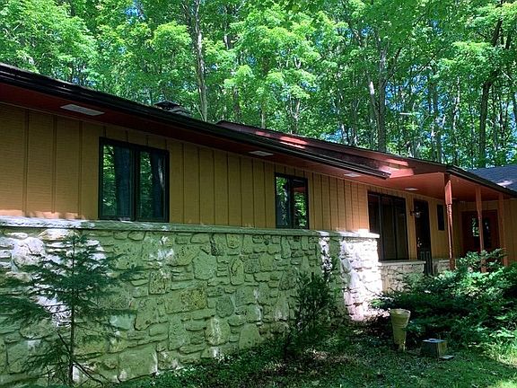 3rd image of 4663 Maple Heights Cir E