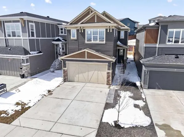 31 E Herron Rise NE, Calgary, AB T3P 1Y1