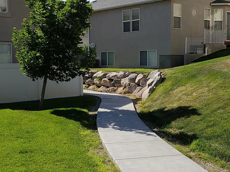 1153 S 1420 E — Photo 22