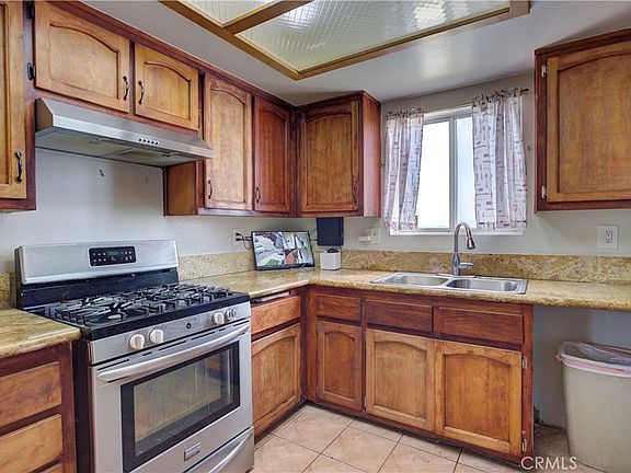 3rd image of 4720 5th St