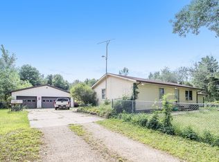 30773 38th Ave, Paw Paw, MI 49079