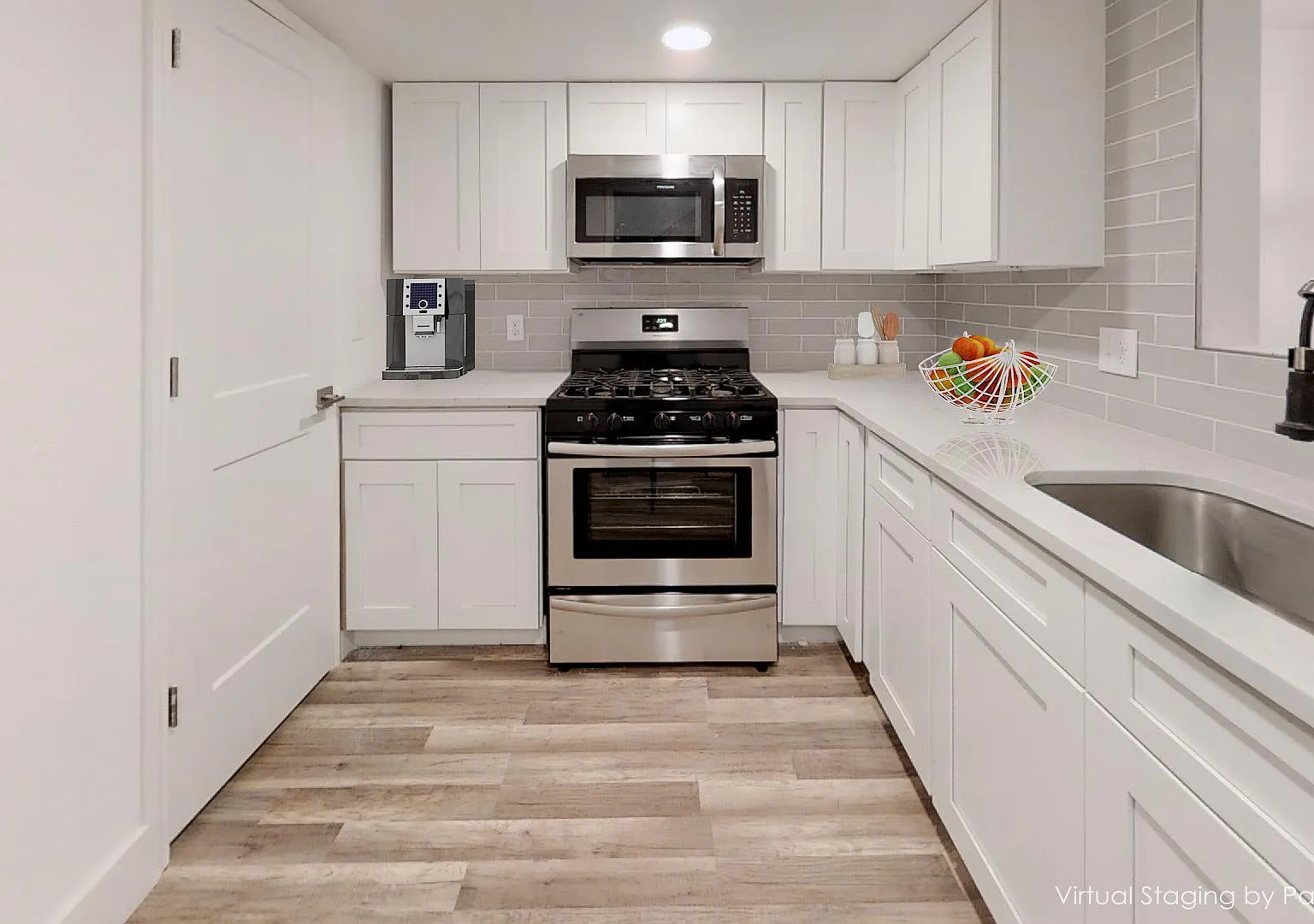 2 bed, 1.5 bath, 1110 sqft, $1,495 — Photo 2