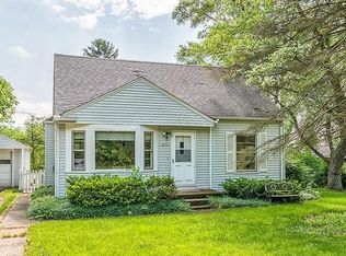 3374 Dixboro Rd, Ann Arbor, MI 48105