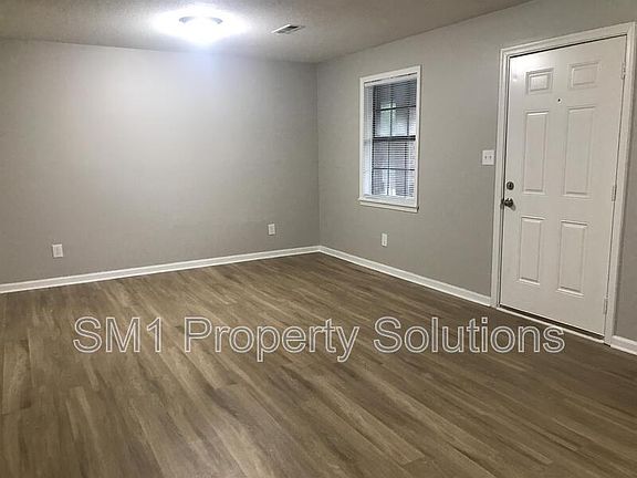 2nd image of 2509 Green Oaks Ct SE #C