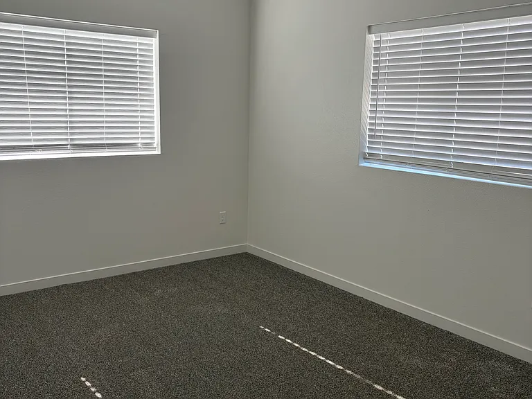 1380 Saginaw St S #2 — Photo 16