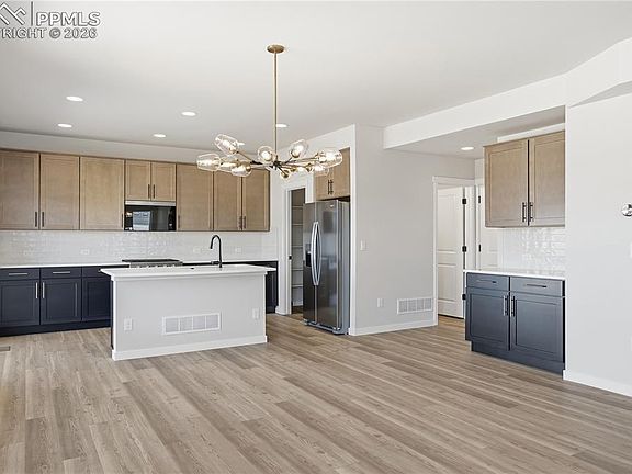 6th image of this home