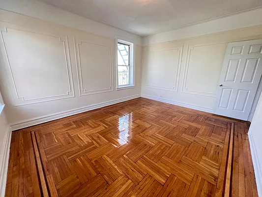 Rented by Queens Apartments Realty LLC | media 14