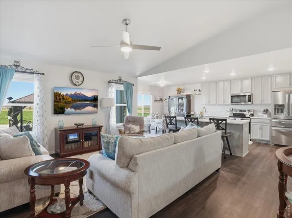 715 Apex Trl, Ault, CO 80610