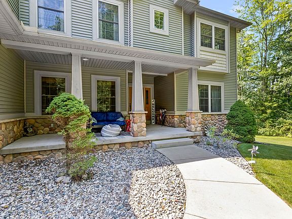 4th image of 1566 E Shearer Rd