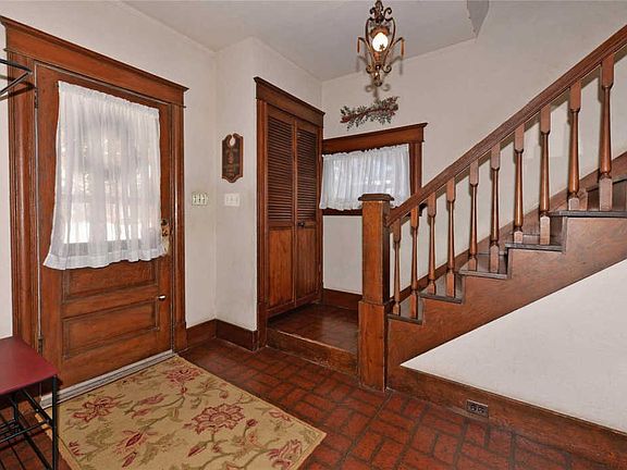 4th image of 8744 Rosalie Ave