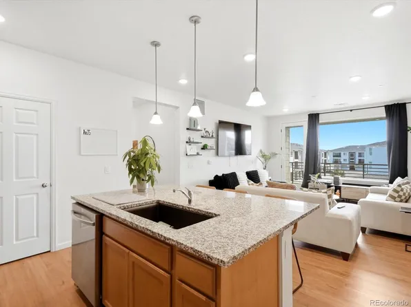 6153 N Ceylon Street #301, Denver, CO 80249