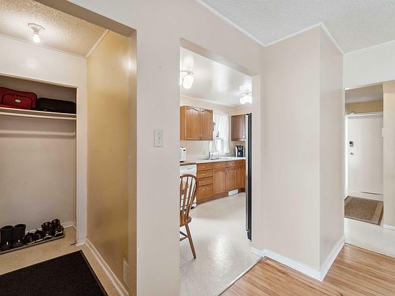 5th image of 12234 105th St NW
