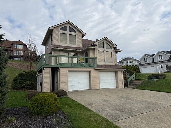 3rd image of 11858 Lake Dr