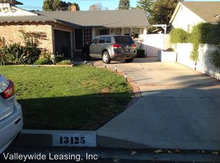 13125 Hartsook St, Sherman Oaks, CA 91423