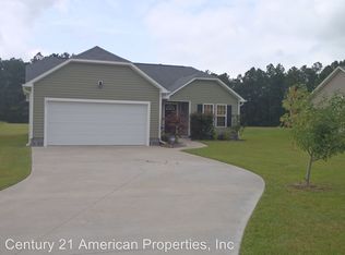 371 9 Mile Rd, Maple Hill, NC 28454