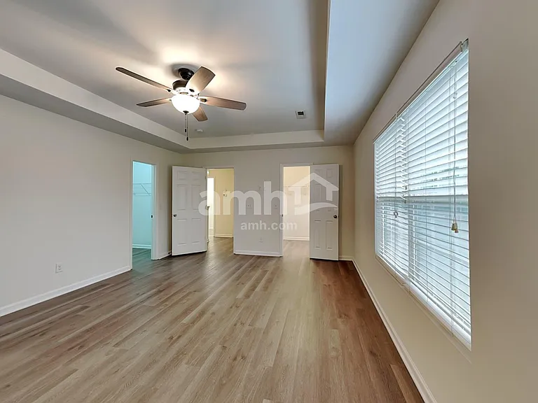 817 Redland Dr — Photo 10