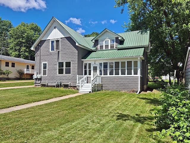 1st image of 909 West BLODGETT STREET #909A