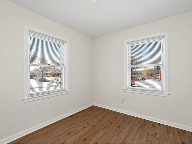 4100 Fulton Ave — Photo 9