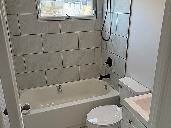 5th image of 3577 Paxton Dr