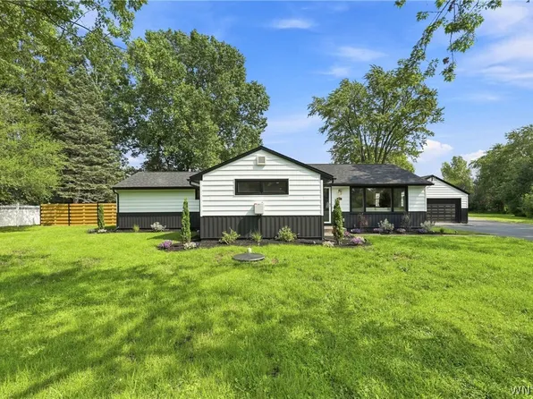 6921 Bear Ridge Rd, North Tonawanda, NY 14120