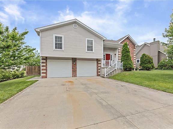 2nd image of 1108 Timberline Dr