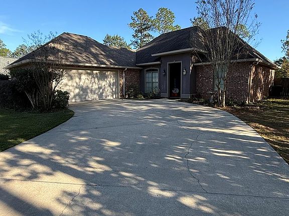 4th image of 63 Sweet Birch Dr