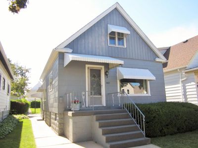 2683 S 9th St, Milwaukee, WI, 53215