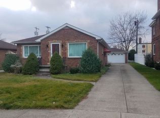 164 Merrymont Rd, Cheektowaga, NY 14225