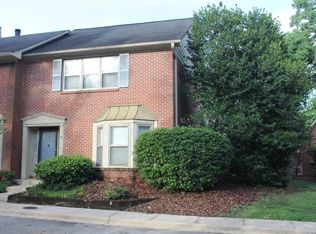 4 Ashford Cir, Hoover, AL 35244