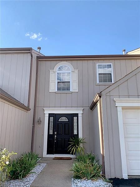 1st image of 53 Monmouth Dr